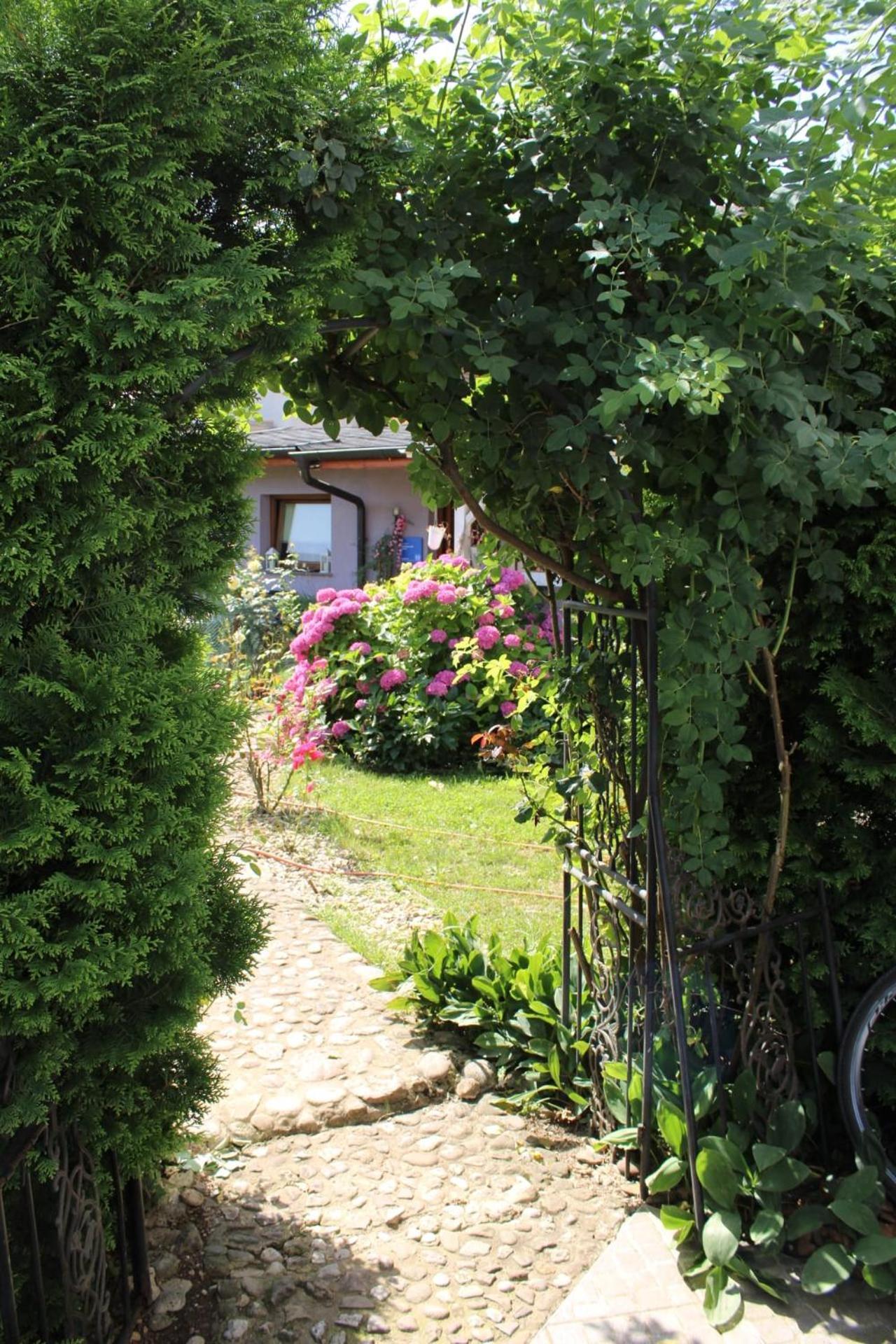 Apartment Baci For 4 Guests Любляна Экстерьер фото